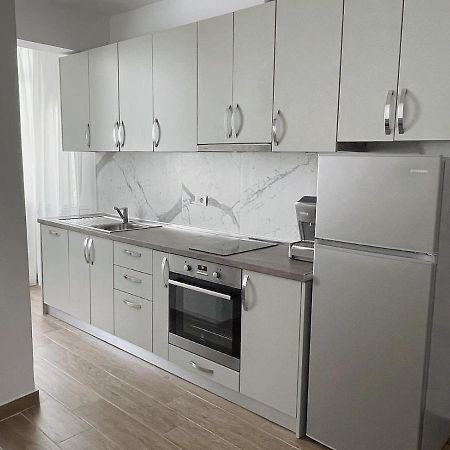Central City Apartment Τίρανα Εξωτερικό φωτογραφία