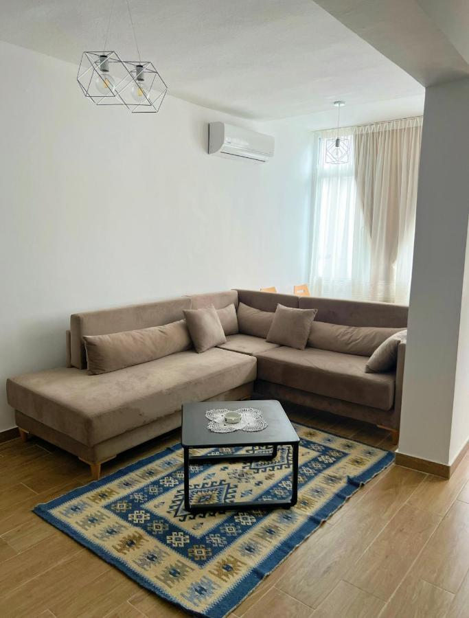 Central City Apartment Τίρανα Εξωτερικό φωτογραφία