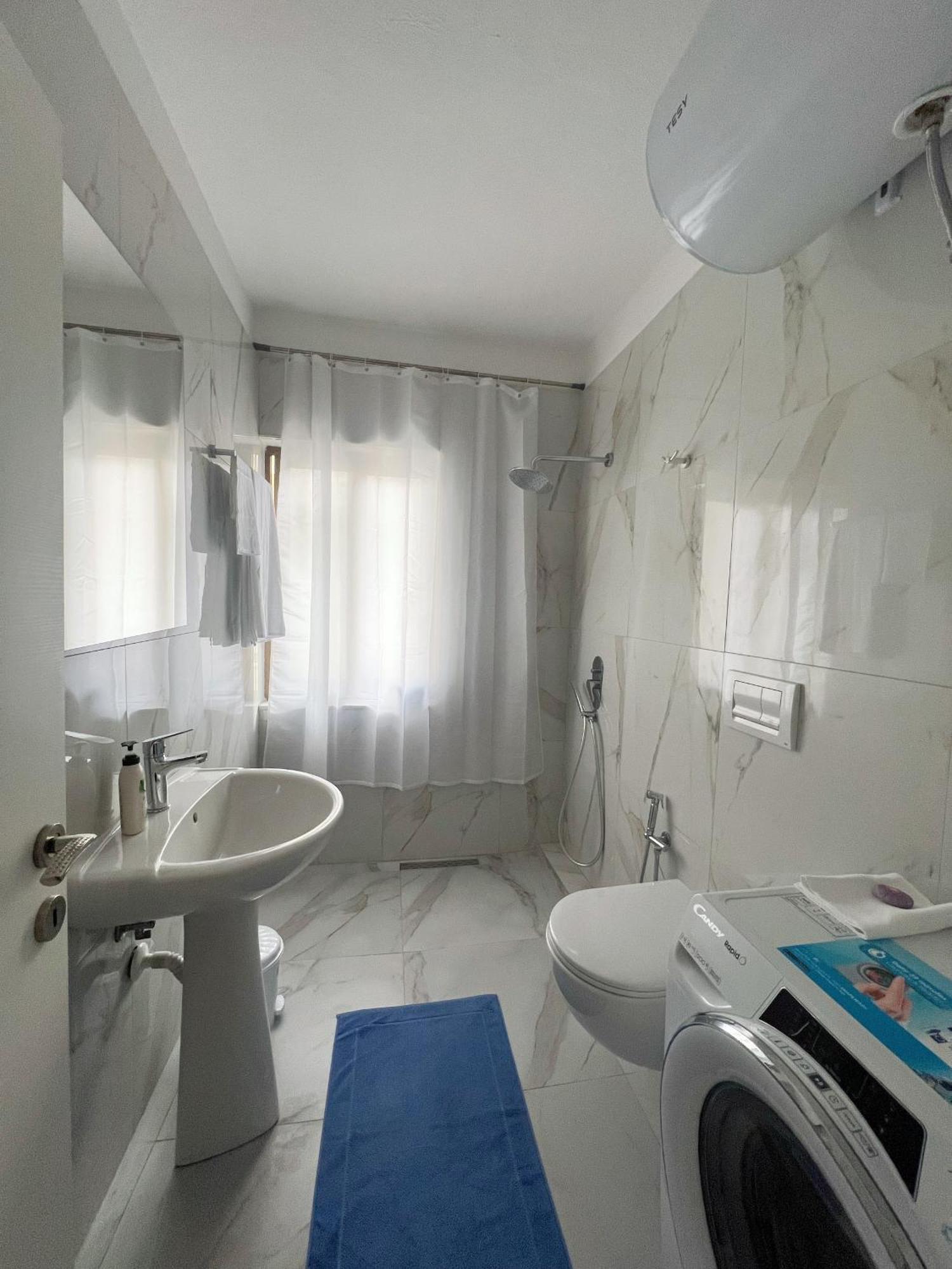 Central City Apartment Τίρανα Εξωτερικό φωτογραφία